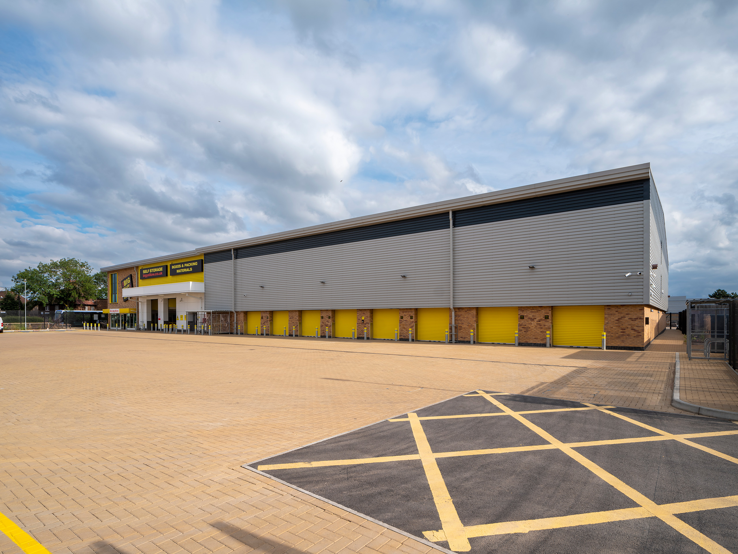 slough-farnham-road-03